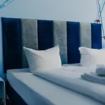 Lalelu بيت شباب