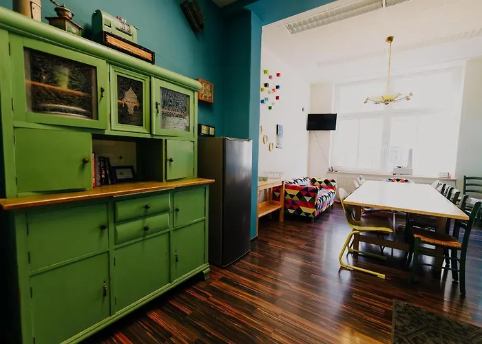 Lalelu אכסניה *